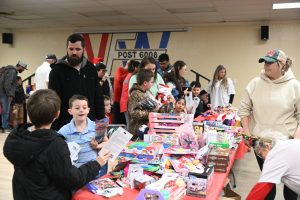 Holiday Gidts for Families Events December 2025